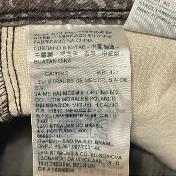 Levi's Dark Camo Perfectly Slimming 512 Straight Leg - Picture 9 of 10